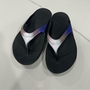 Oofos Oomega oolala luxe calypso sandal women's size 7